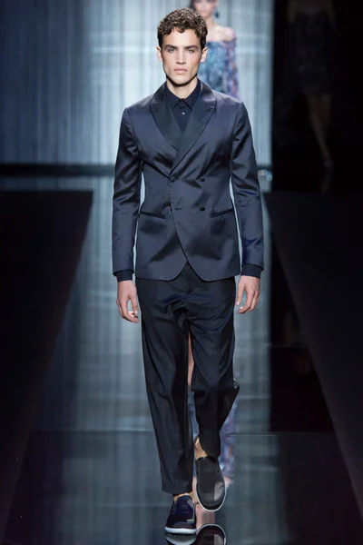 Look 44